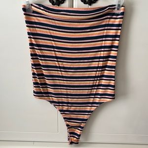 Striped strapless body suit